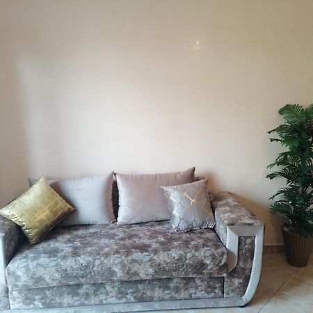 מדיק Lilac'S Garden Vue Piscine מראה חיצוני תמונה