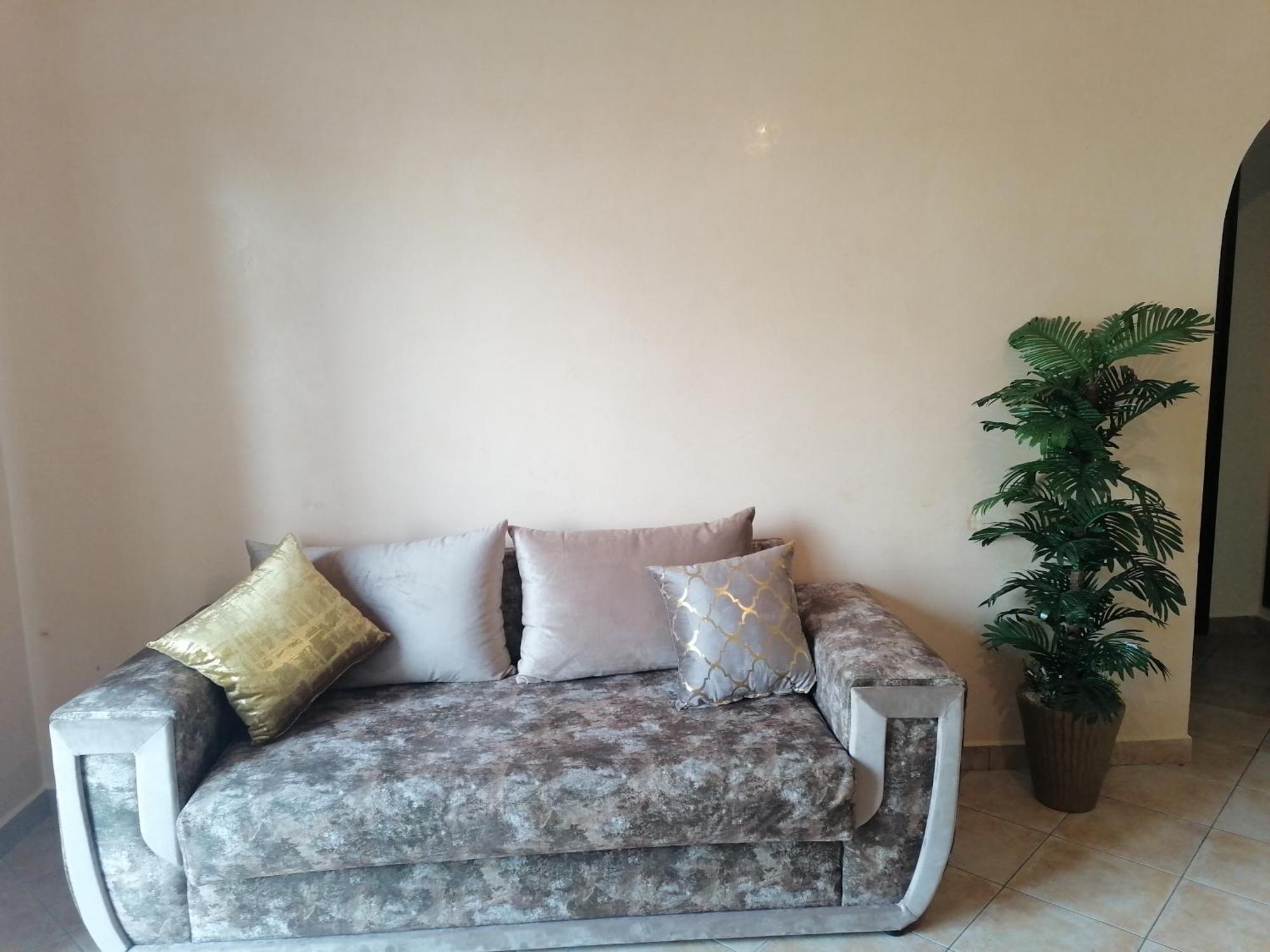 מדיק Lilac'S Garden Vue Piscine מראה חיצוני תמונה