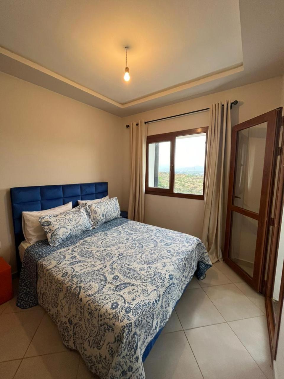 מדיק Lilac'S Garden Vue Piscine חדר תמונה
